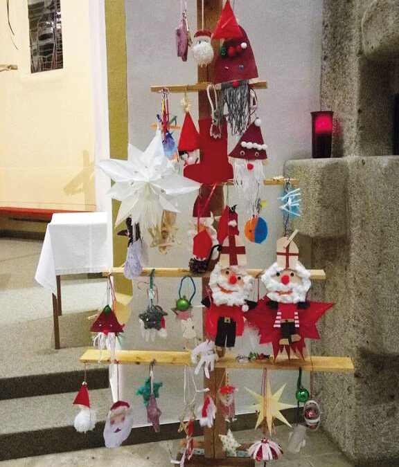 Nikolausfeier vor der Bonifatiuskirche